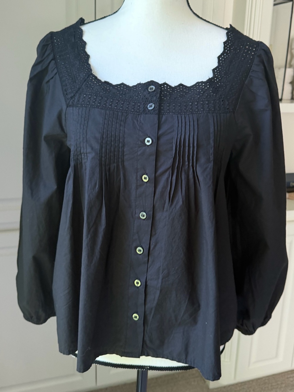 NWT GAP Black Eyelet Trim Button Front Blouse